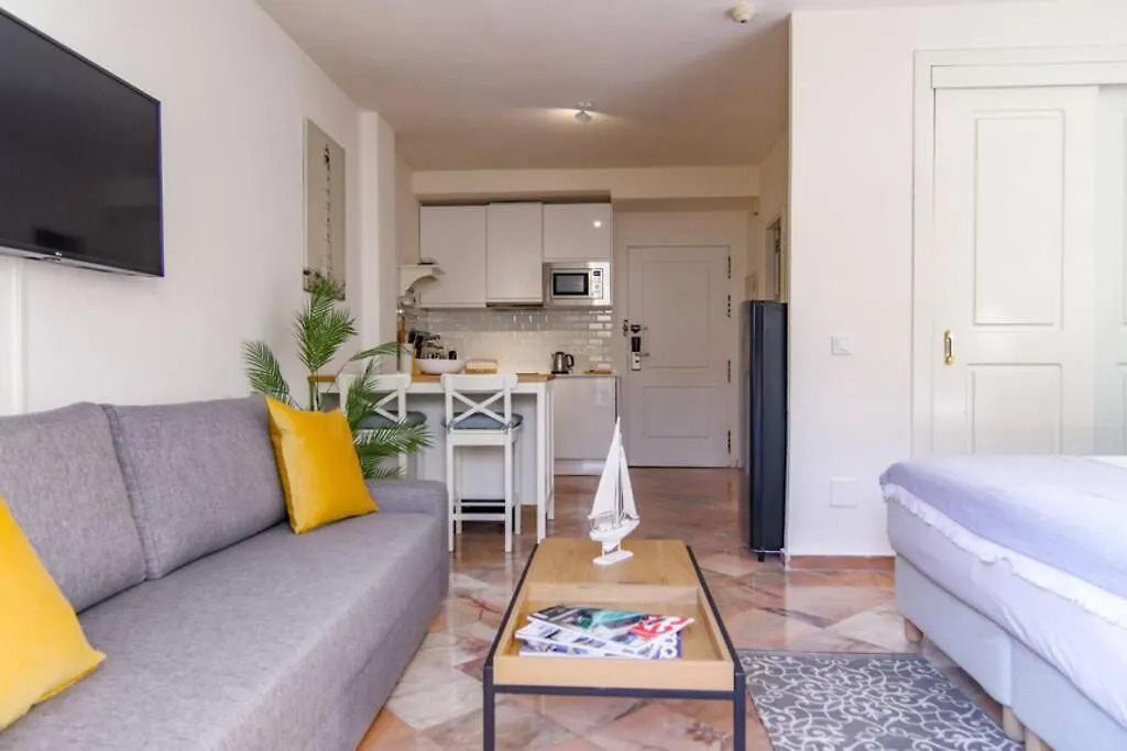 Apartment Oleholidays 603 Romana Playa Primera Linea Playa Marbella Spain